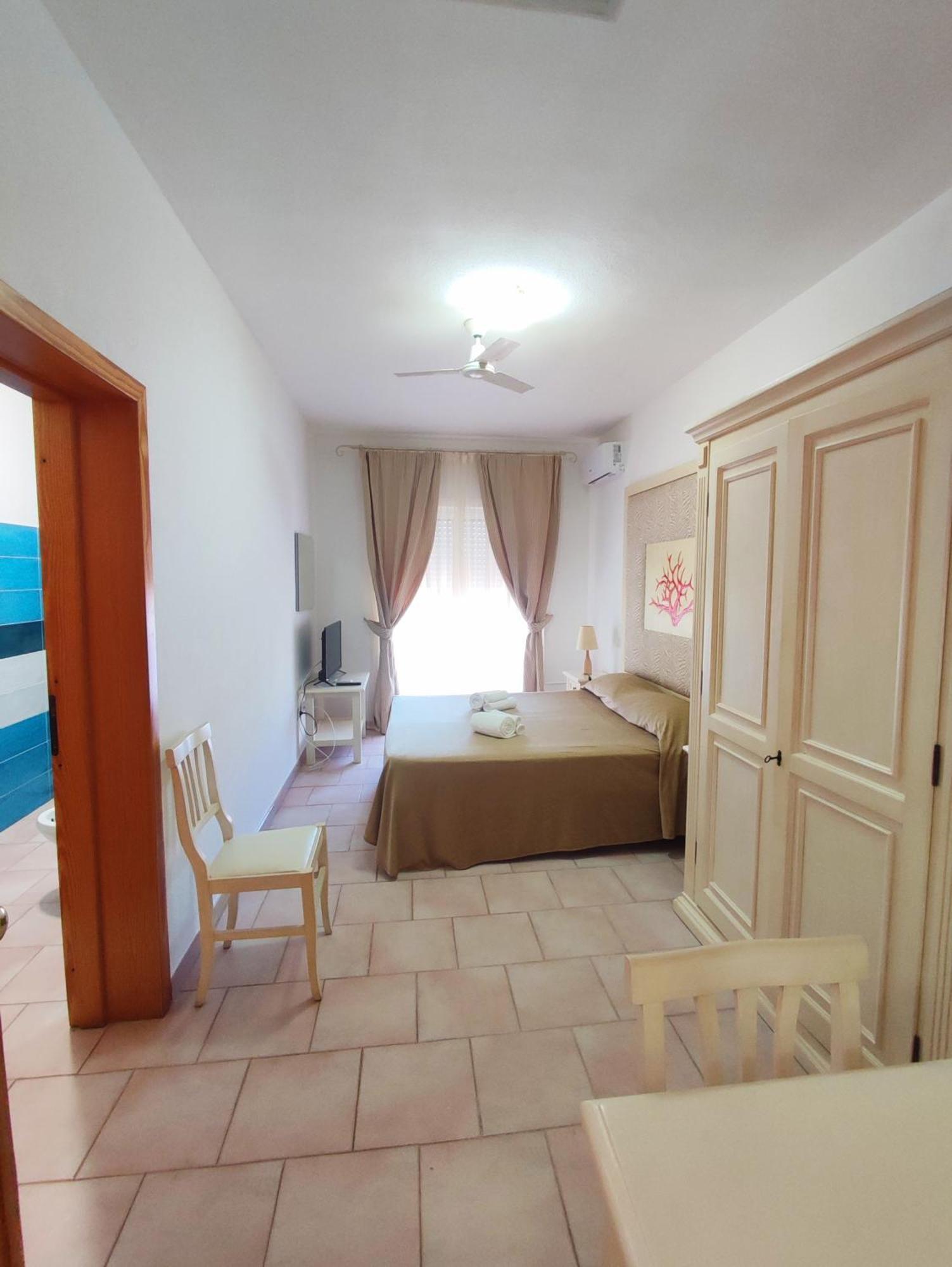 A.I.R. Hotel Gabbiano Isola Rossa Exterior foto