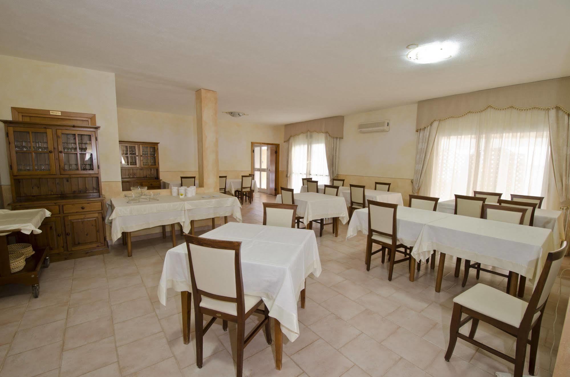 A.I.R. Hotel Gabbiano Isola Rossa Exterior foto